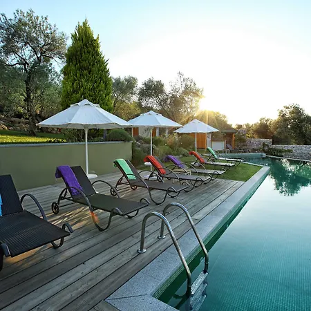 Hotel Teomida 3*